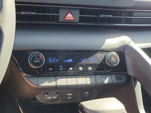 New 2026 Hyundai Elantra SEL Sport FWD image 13