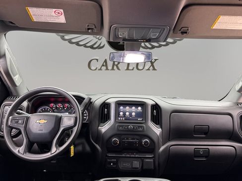 Used 2022 Chevrolet Silverado 2500 Custom w/ Custom Convenience Package AWD/4WD image 11