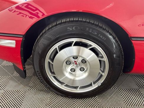 Used 1986 Chevrolet Corvette CONVERTIBLE image 10