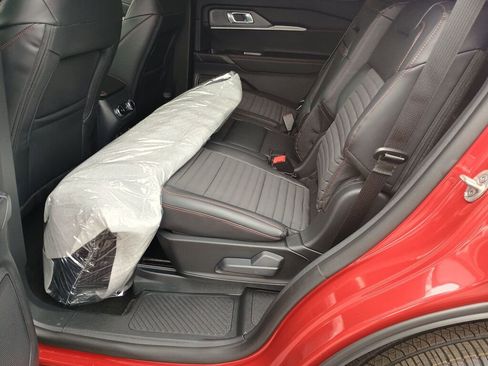 New 2026 Ford Explorer ST-Line w/ ST-Line Street Pack image 16