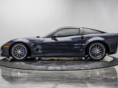 Used 2010 Chevrolet Corvette ZR1 w/ Preferred Equipment Group RWD image 6