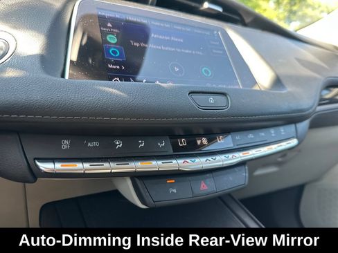 Used 2022 Cadillac XT4 Premium Luxury w/ Safety Alert Package AWD/4WD image 19