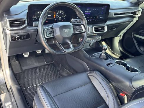 Used 2025 Ford Mustang GT Premium RWD image 10