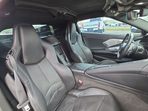 Used 2020 Chevrolet Corvette Stingray Preferred Cpe w/ 2LT Preferred Equipment Group RWD image 24