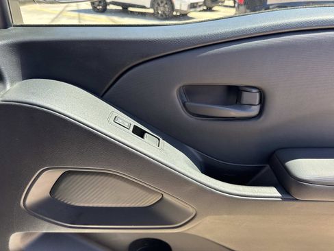 Used 2022 Nissan Frontier S RWD image 14