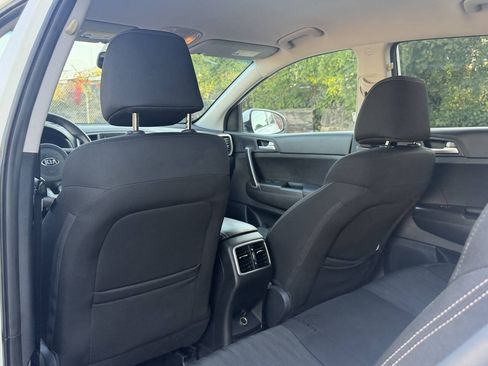 Used 2017 Kia Sportage LX FWD image 13
