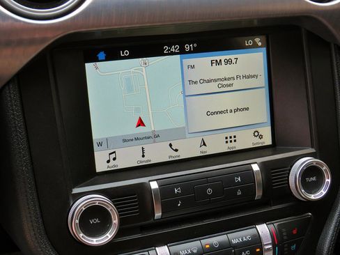 Used 2018 Ford Mustang GT Premium RWD image 26