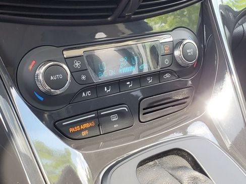 Used 2016 Ford Escape Titanium w/ Canadian Touring Package AWD/4WD image 21