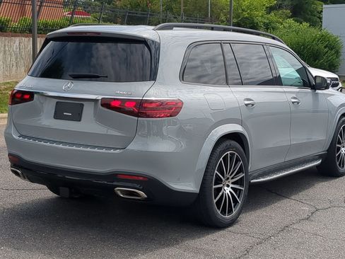 Used 2025 Mercedes-Benz GLS 580 4MATIC image 3