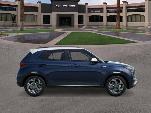 New 2026 Hyundai Venue SEL FWD image 7