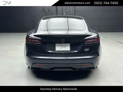 Used 2024 Tesla Model S Plaid image 5