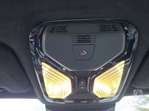 Used 2024 BMW X7 xDrive40i image 21