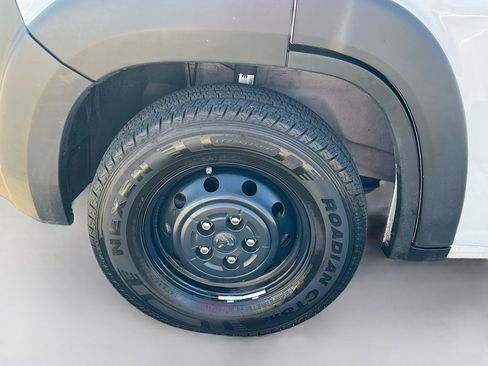 Used 2023 RAM ProMaster 2500 w/ Driver Convenience Group (A) image 13