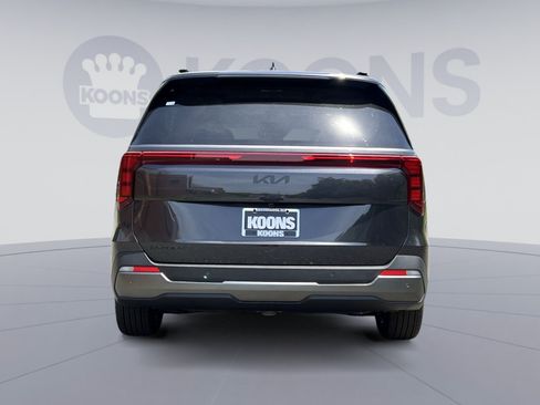 New 2026 Kia Carnival SX w/ SX Dark Edition Package FWD image 5