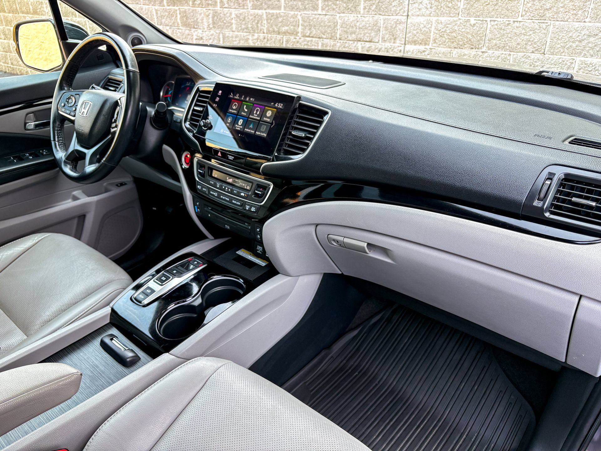 Used 2020 Honda Pilot Elite image 29