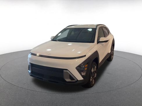 Used 2025 Hyundai Kona SEL image 7