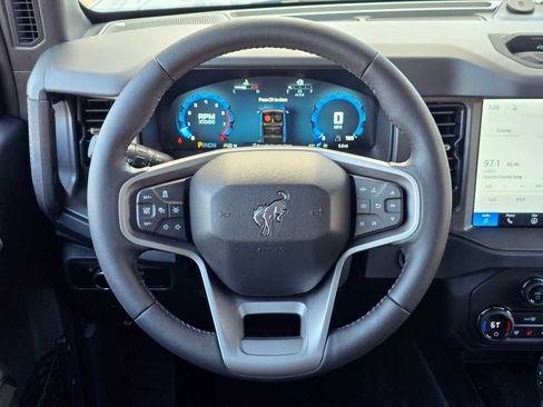 New 2026 Ford Bronco Badlands image 25