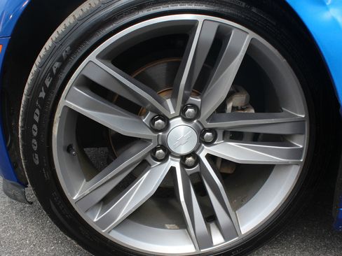 Used 2017 Chevrolet Camaro LT w/ RS Package image 16