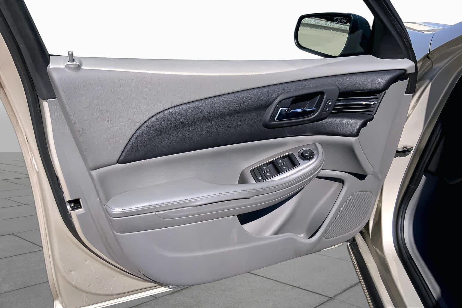 Used 2015 Chevrolet Malibu LS w/ Protection Package FWD image 21