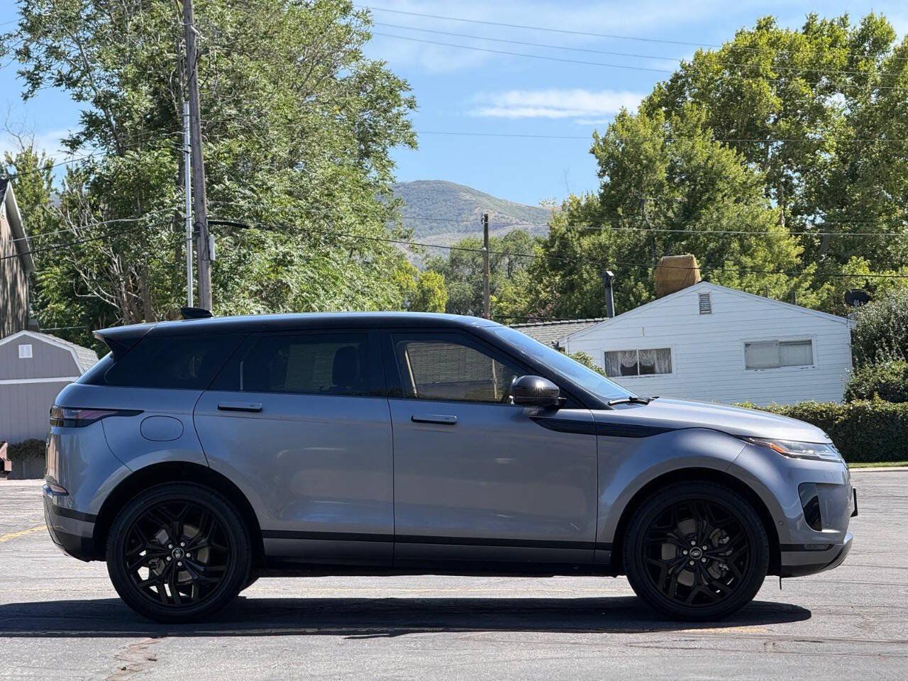 Used 2020 Land Rover Range Rover Evoque SE AWD/4WD image 6