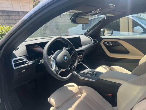 Used 2025 BMW 230i Coupe w/ Convenience Package RWD image 7