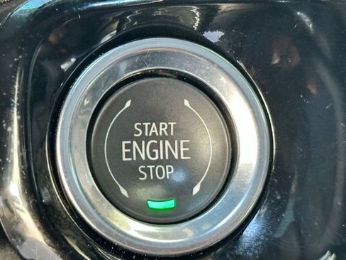 Used 2025 GMC Sierra 1500 SLT w/ SLT Premium Plus Package image 13