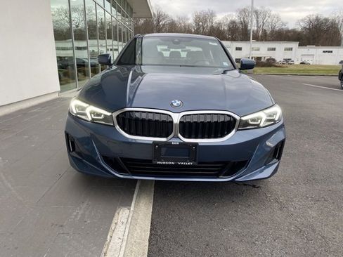 Used 2025 BMW 330i xDrive Sedan w/ Premium Package image 6