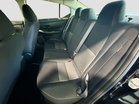 Used 2025 Nissan Sentra SV image 19