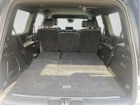 Used 2024 Jeep Wagoneer Series II w/ Flexible Seating Group RWD image 28