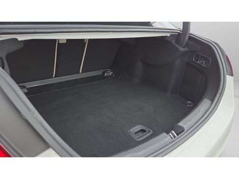 Used 2023 Mercedes-Benz C 300 Sedan image 14