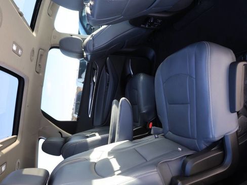 Used 2021 Buick Enclave Premium w/ Sun and Sites Package image 16