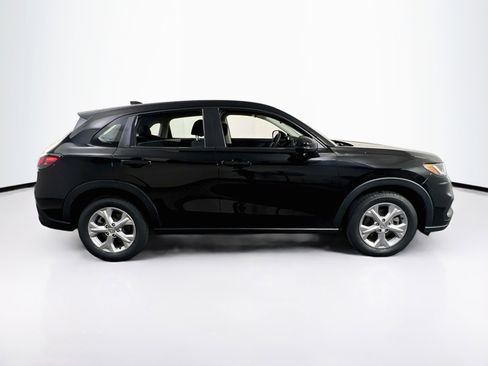 Used 2023 Honda HR-V LX image 4