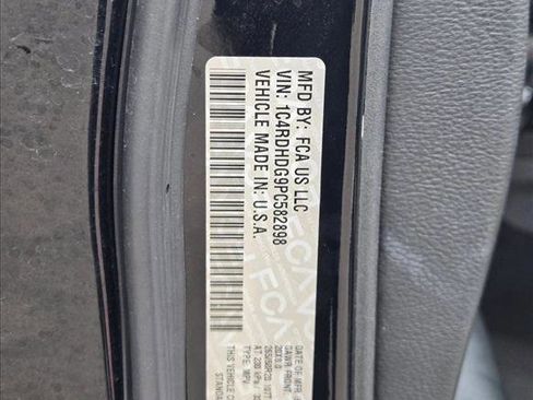 Used 2023 Dodge Durango GT image 23