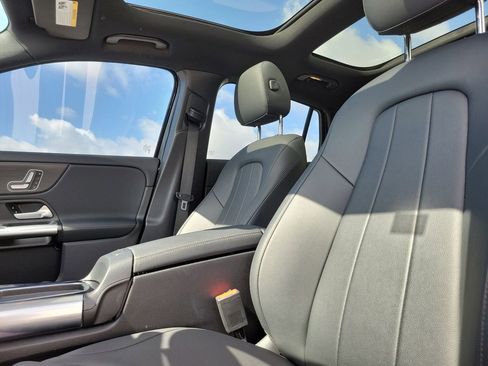 Certified 2025 Mercedes-Benz GLA 250 image 24