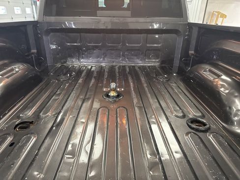 Used 2016 RAM 3500 Laramie image 36