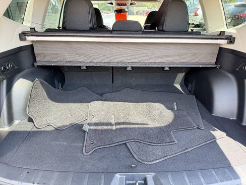 Used 2023 Subaru Forester Premium AWD/4WD image 19