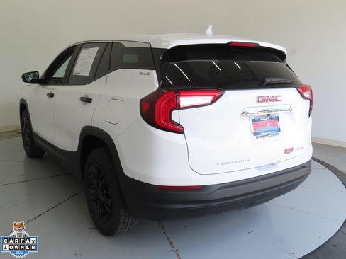 Used 2024 GMC Terrain SLE AWD/4WD image 6