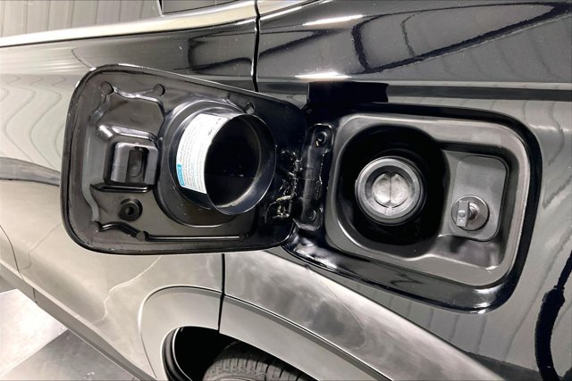 Used 2025 Honda CR-V LX image 42