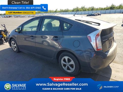 Used 2013 Toyota Prius Two FWD image 3