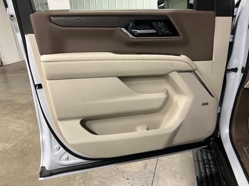 New 2026 GMC Yukon XL Denali image 15