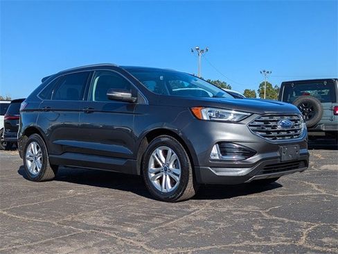 Used 2019 Ford Edge SEL w/ Equipment Group 201A image 2