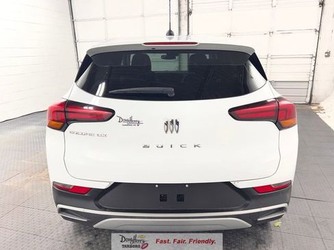 Used 2025 Buick Encore GX Preferred FWD image 8