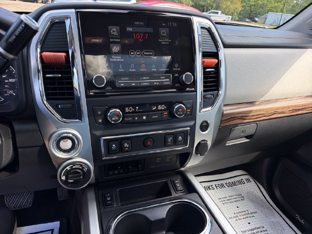 Used 2020 Nissan Titan SL w/ Moonroof Package AWD/4WD image 20