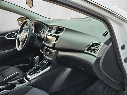 Used 2019 Nissan Sentra SV image 23