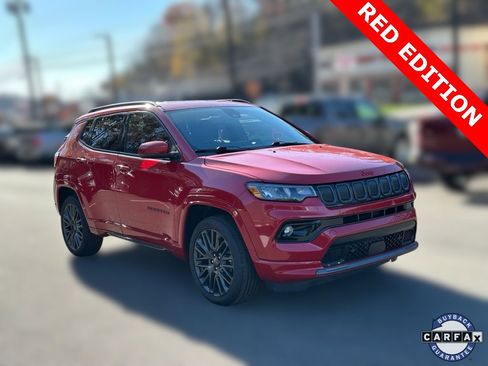 Certified 2022 Jeep Compass Limited image 1