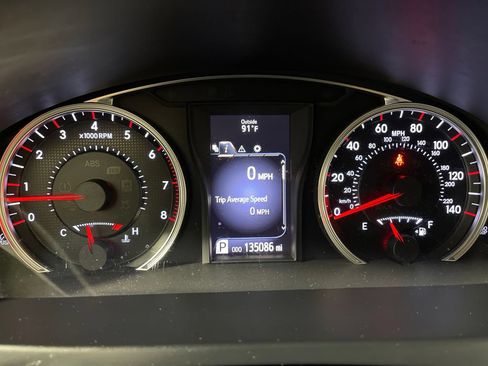 Used 2015 Toyota Camry SE FWD image 18