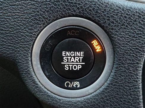 Used 2022 Dodge Charger GT w/ Driver Convenience Group image 17