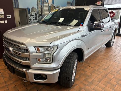 Used 2015 Ford F150 Platinum w/ Equipment Group 701A Luxury image 8