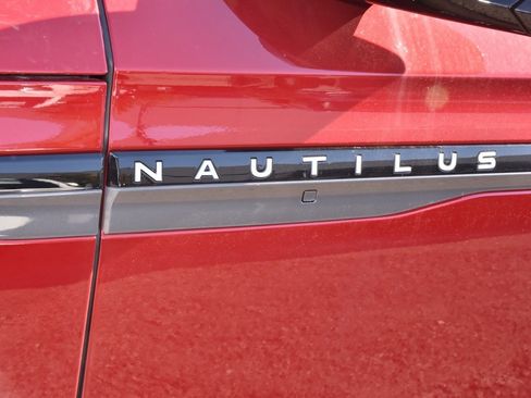 New 2026 Lincoln Nautilus Reserve w/ Jet Appearance Package image 42