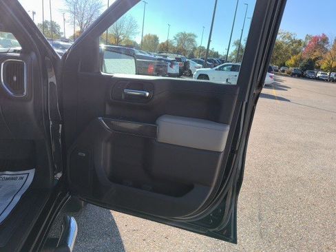 Used 2019 Chevrolet Silverado 1500 LTZ w/ LTZ Premium Package AWD/4WD image 21